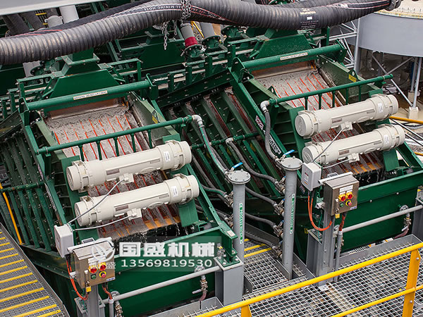 高頻疊層振動(dòng)篩 高頻疊層振動(dòng)篩