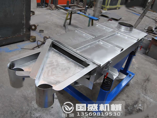 木質(zhì)網(wǎng)架斷裂原因 木質(zhì)網(wǎng)架斷裂原因